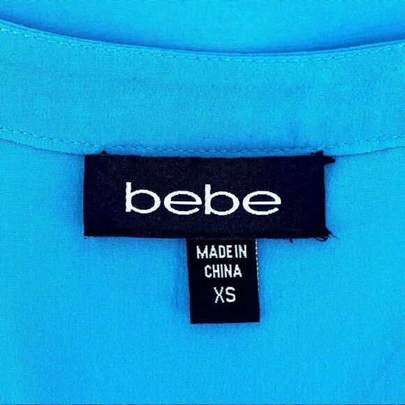 bebe Sleeveless Button Down Blouse - Capri Breeze - Picture 9 of 12